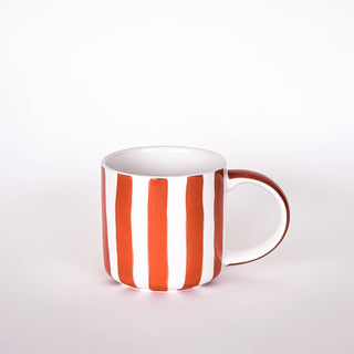 Keramikas krūze ar vertikālām svītrām - terakotas oranžā krāsā, 300ml