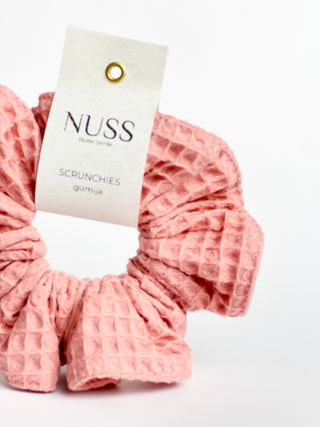 Rozā matu gumija ''scrunchies''