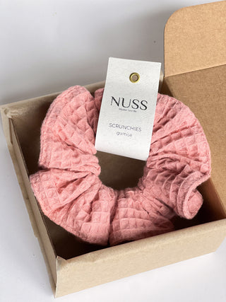 Rozā matu gumija ''scrunchies''