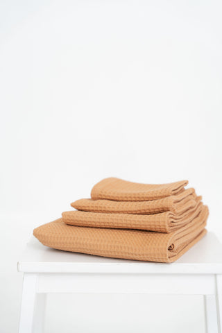 Caramel Cotton Waffle Bath Towel with Loop