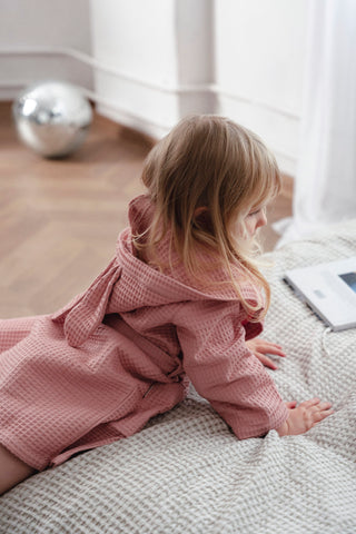 Nuss pink bath towel, bathrobe with hood | Nuss rozā meiteņu halāts no 100% kokvilnas